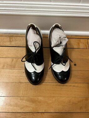 Chase & Chloe Oxford Heels, sz 8, NWOT